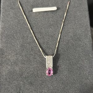 Collier or blanc 18 carats (750/000) avec saphir rose et diamants