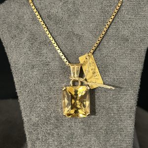 Pendentif citrine en or jaune 18 carats (750/000)